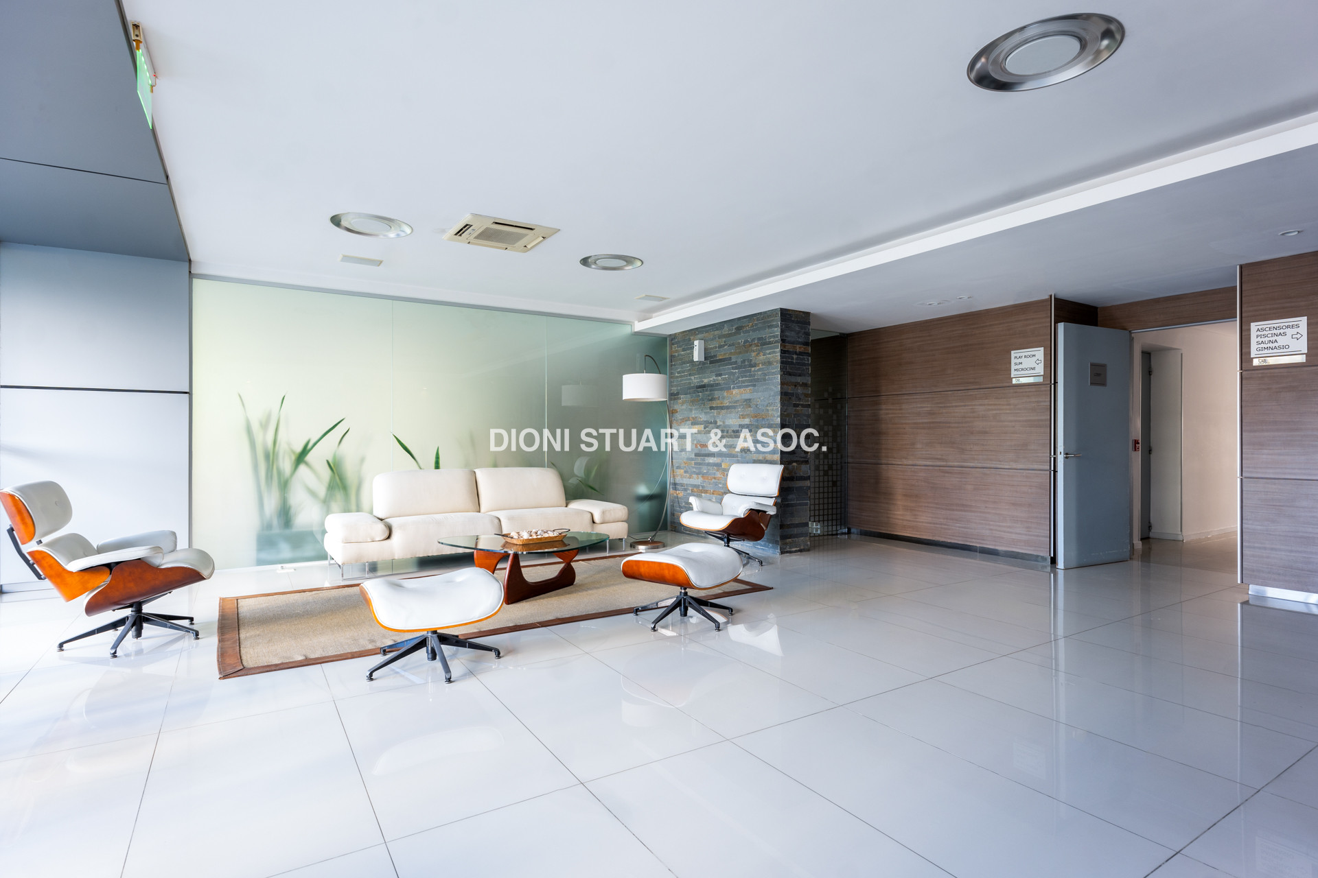 VENTA APARTAMENTO EN ROOSEVELT - 3 DORMITORIOS Y DEPENDENCIA - MODERNO - EDIFICIO BE PUNTA