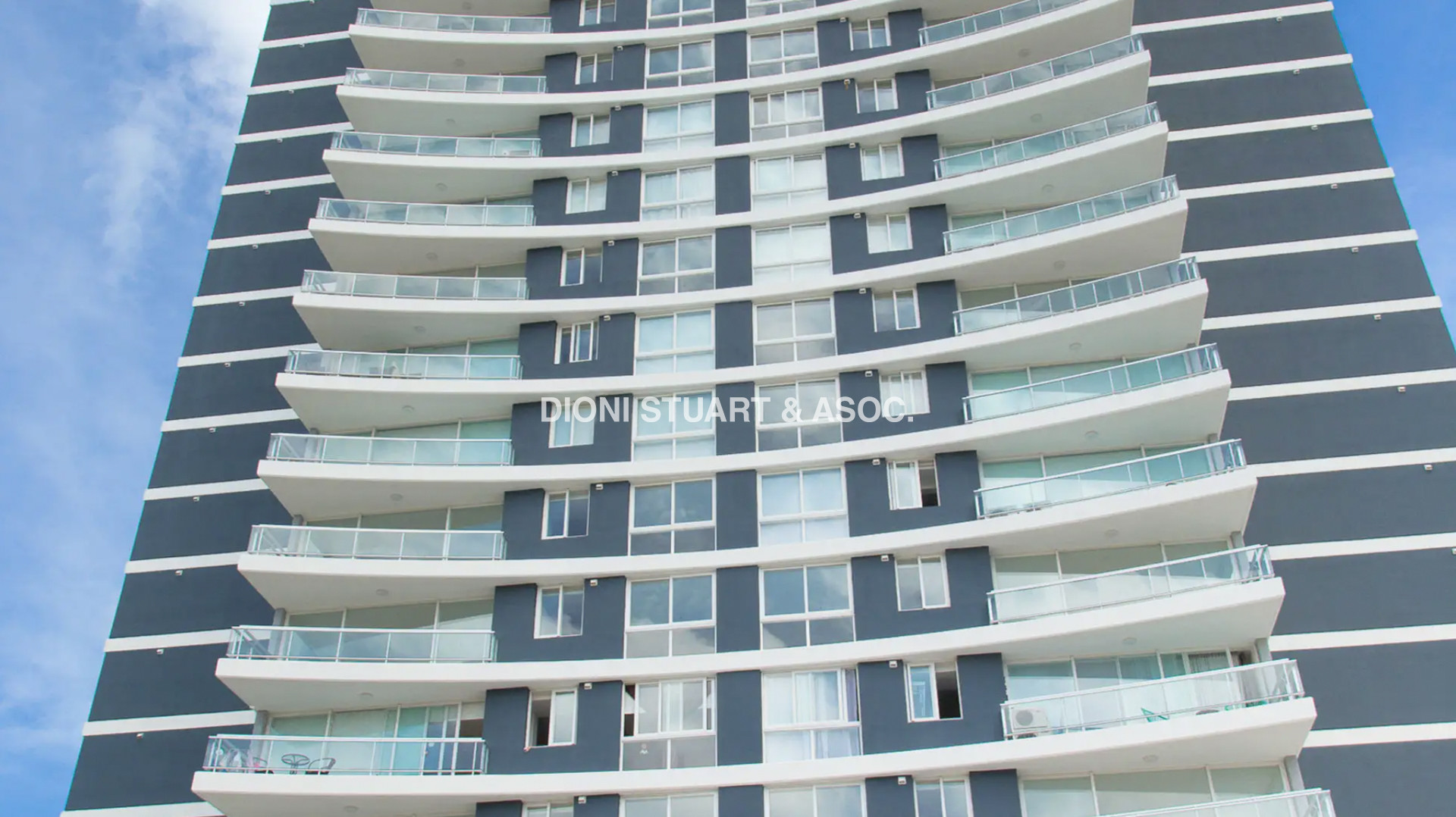 VENTA APARTAMENTO 1 DORMITORIO EN SUITE VISTA AL MAR - EDIFICIO ONE 2 - PLAYA BRAVA - PUNTA DEL EST