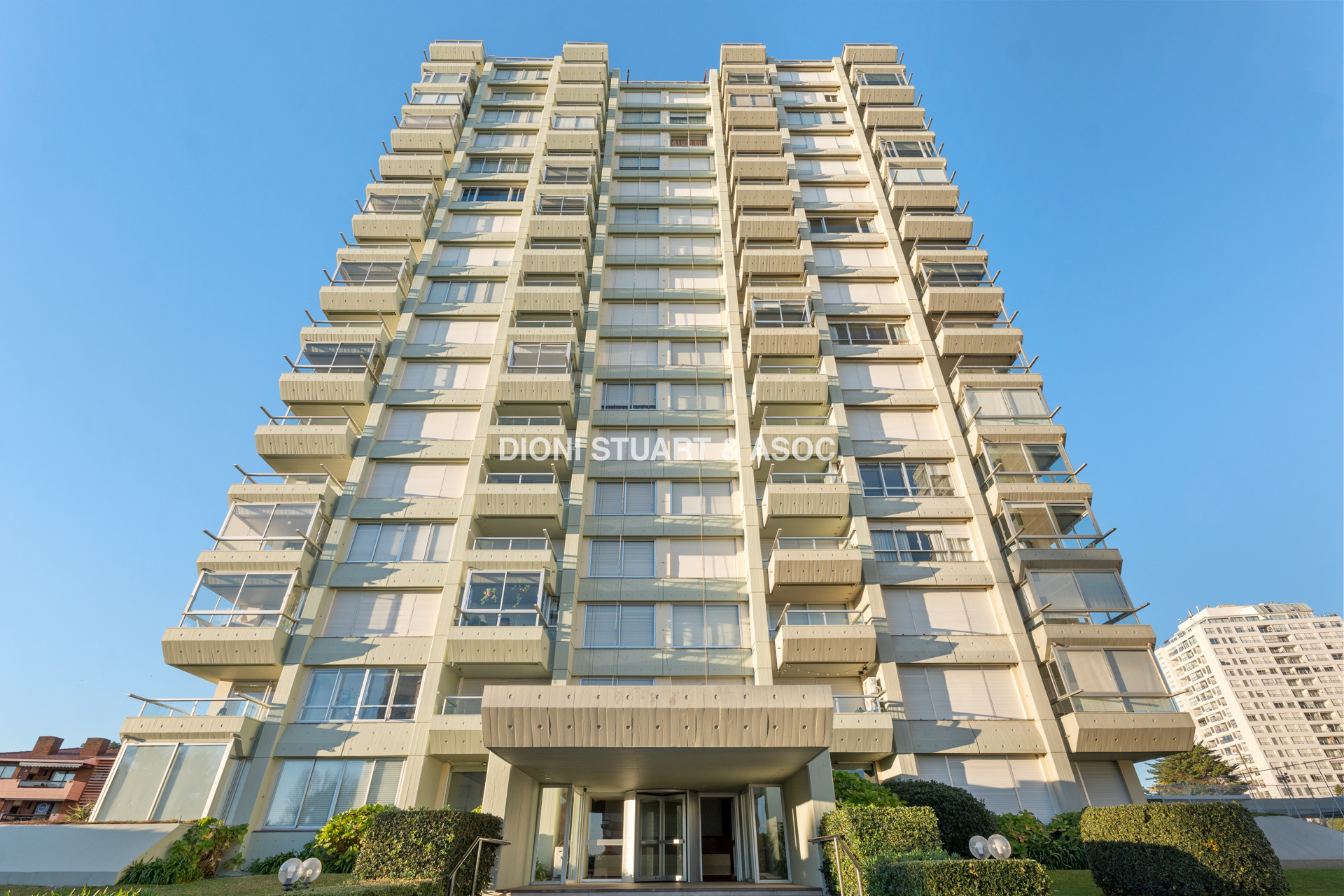 ALQUILER DE TEMPORADA - EDIFICIO FRAGATA - FRENTE AL MAR - 3 DORMITORIOS - TODOS LOS AMENITIES