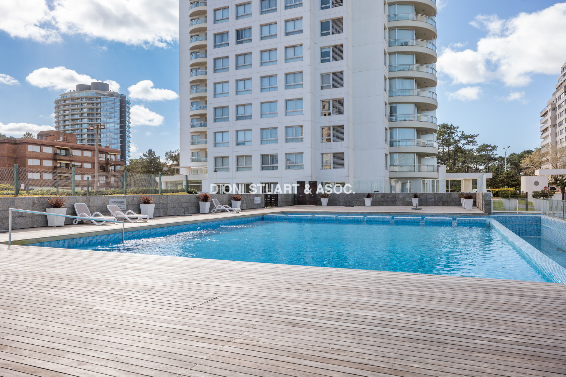 ALQUILER INVERNAL O ANUAL - 3 DORMITORIOS EN SUITE - OCEAN DRIVE - PUNTA DEL ESTE