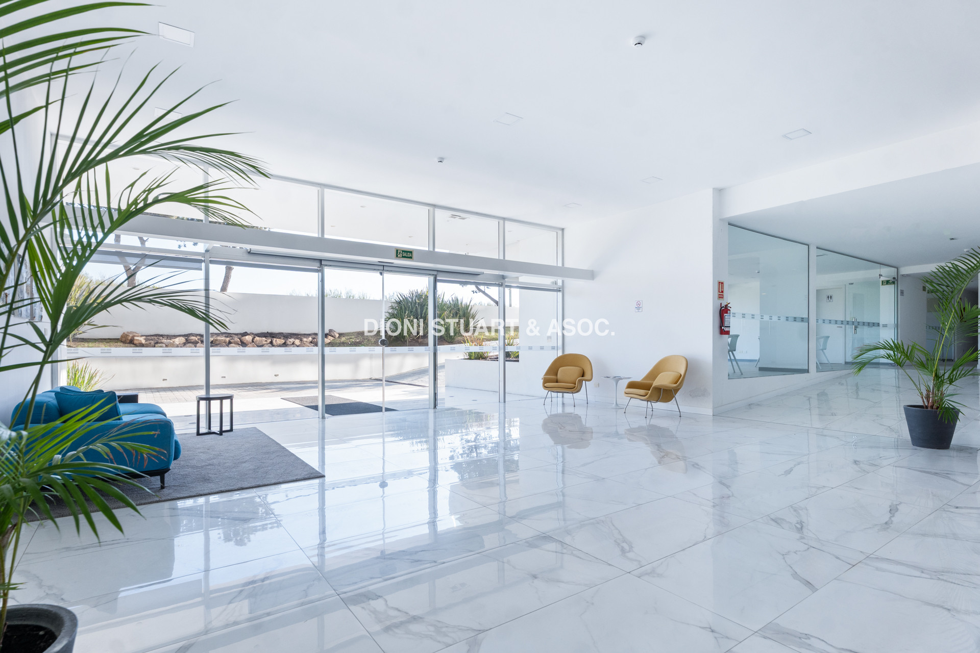 VENTA APARTAMENTO PENTHOUSE - 3 SUITES + DEP. SERV. + CON PARRILLERO - EDIFICIO HORIZONTE - PLAYA MANSA