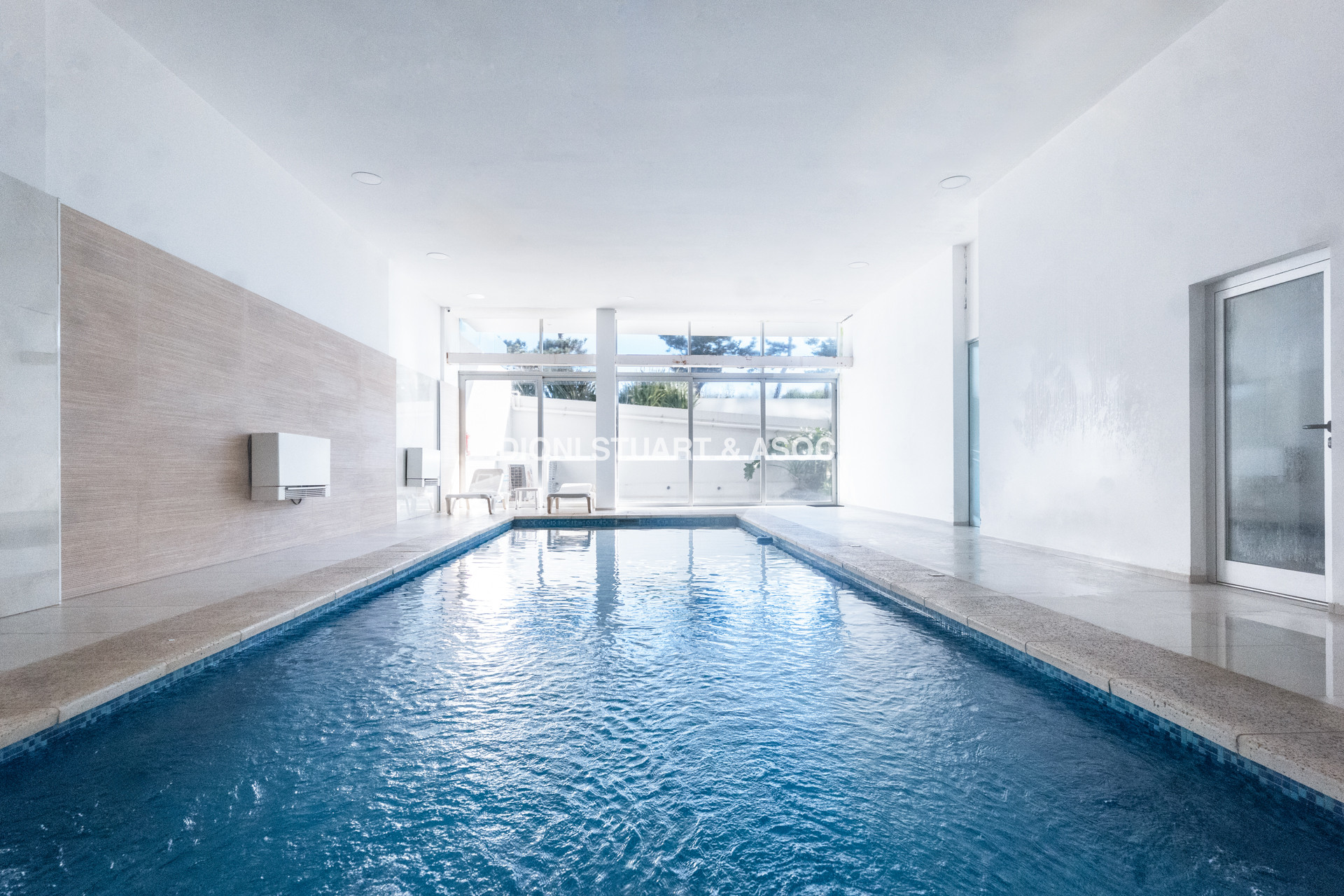 VENTA APARTAMENTO PENTHOUSE - 3 SUITES + DEP. SERV. + CON PARRILLERO - EDIFICIO HORIZONTE - PLAYA MANSA