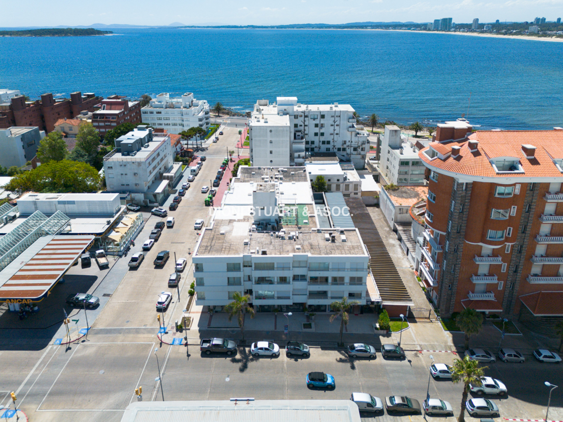 APARTAMENTO EN VENTA - PENINSULA - SIMON BOLIVAR - 3 DORMITORIOS - RECICLADO