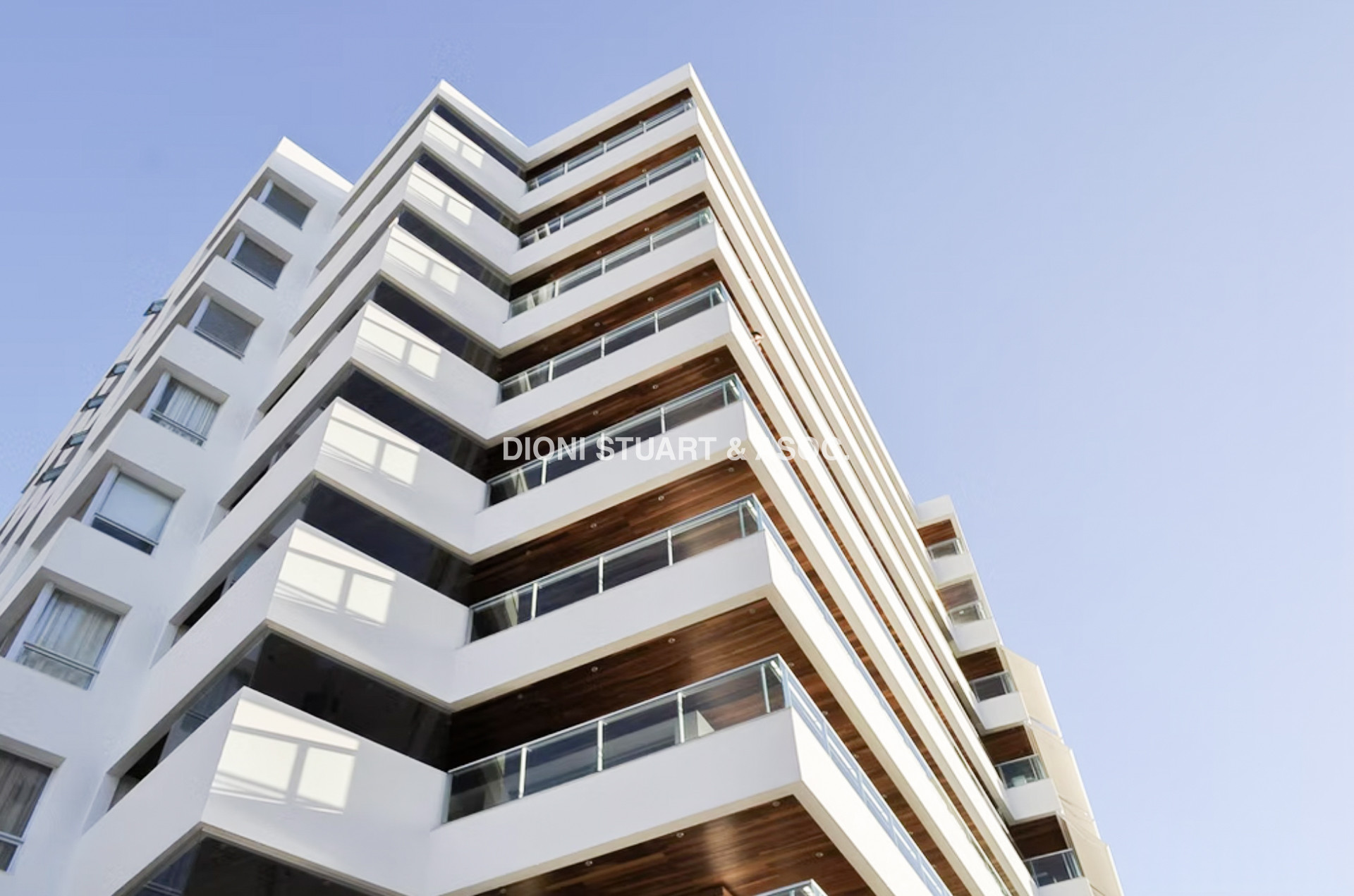 VENTA PENT HOUSE DUPLEX - 4 SUITES + DEPENDENCIA - EDIFICIO PUERTO PUNTA