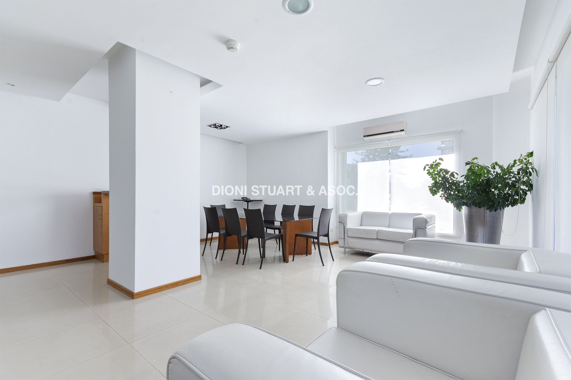 VENTA APARTAMENTO 2 DORMITORIOS ROOSEVELT RECICLADO - LA MEJOR ORIENTACIÓN SOLAR - PARQUEMAR ROOSEVELT
