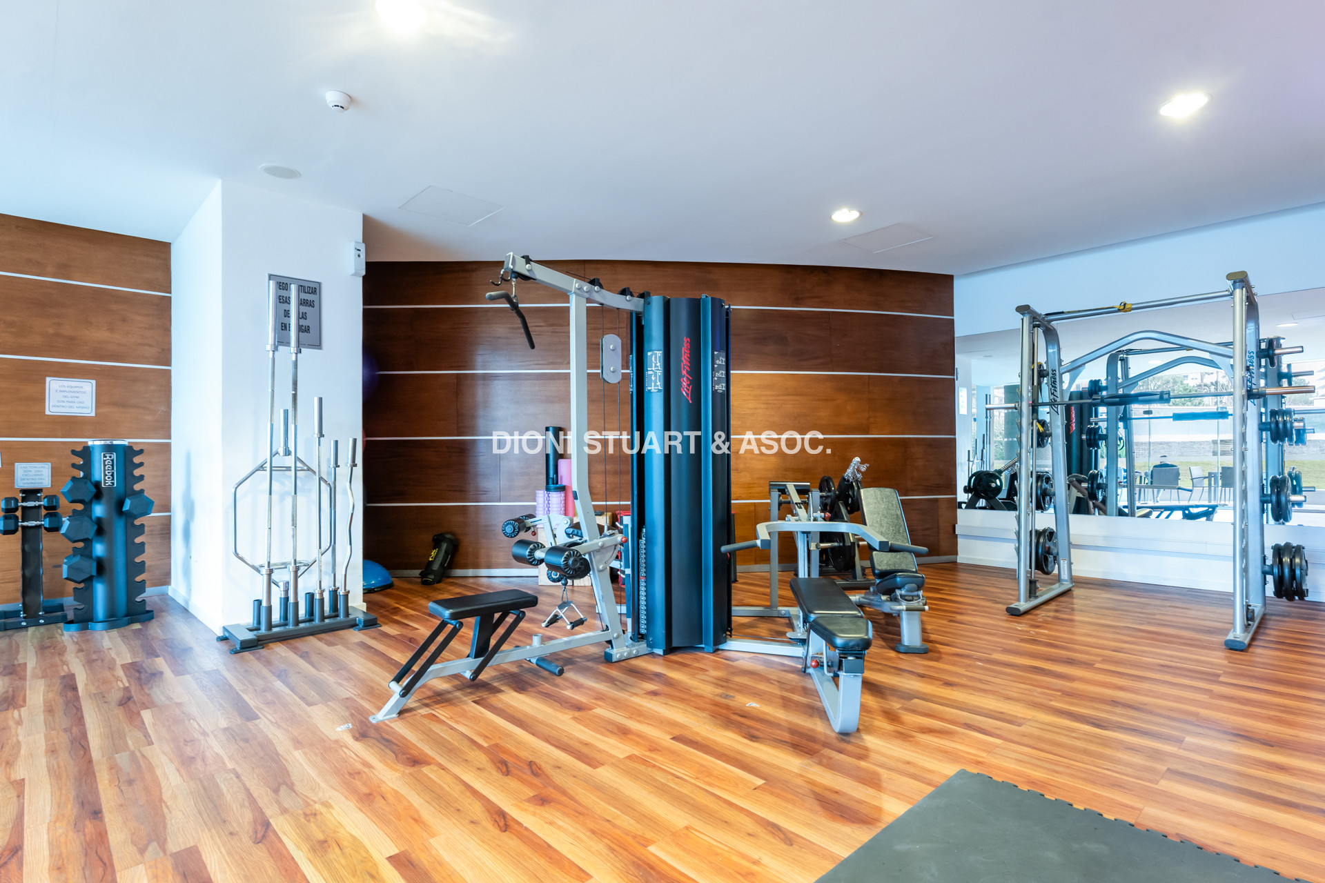 APARTAMENTO EN VENTA EN PLAYA BRAVA - EDIFICIO ICON BRAVA - 2 DORMITORIOS - EXCELENTE SOL