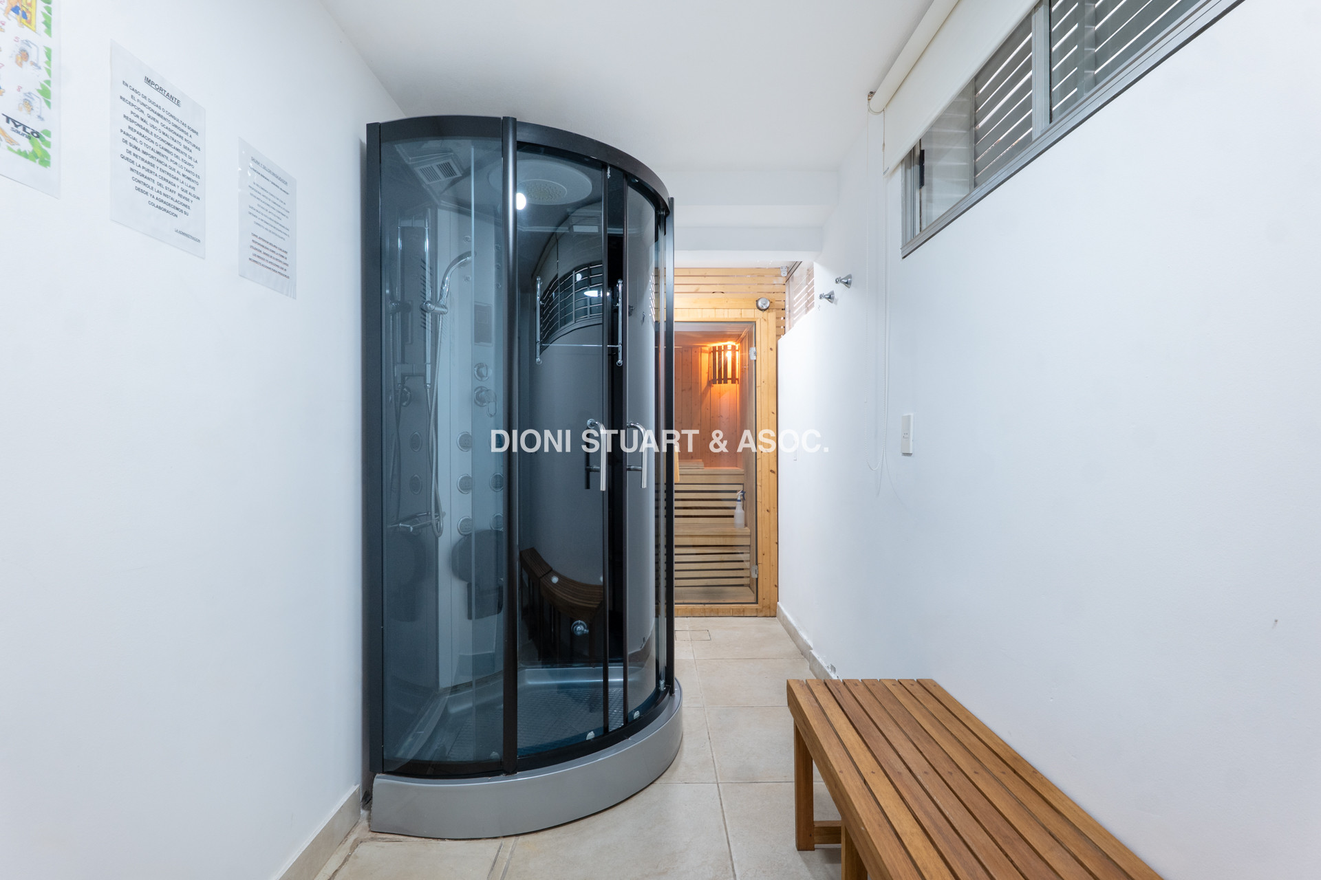 APARTAMENTO EN VENTA EN PLAYA MANSA - 3 DORM Y DEP. - RECICLADO - COMPLEJO LINCOLN CENTER - TORRE JEFFERSON