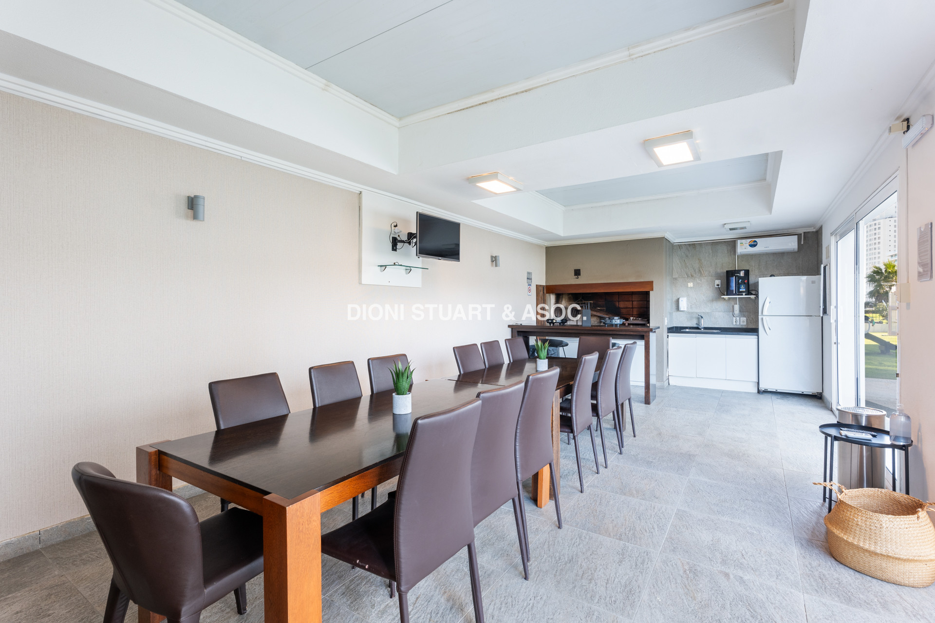 VENTA APARTAMENTO 2 DORMITORIOS - EDIFICIO CASINO TOWER - PUNTA DEL ESTE