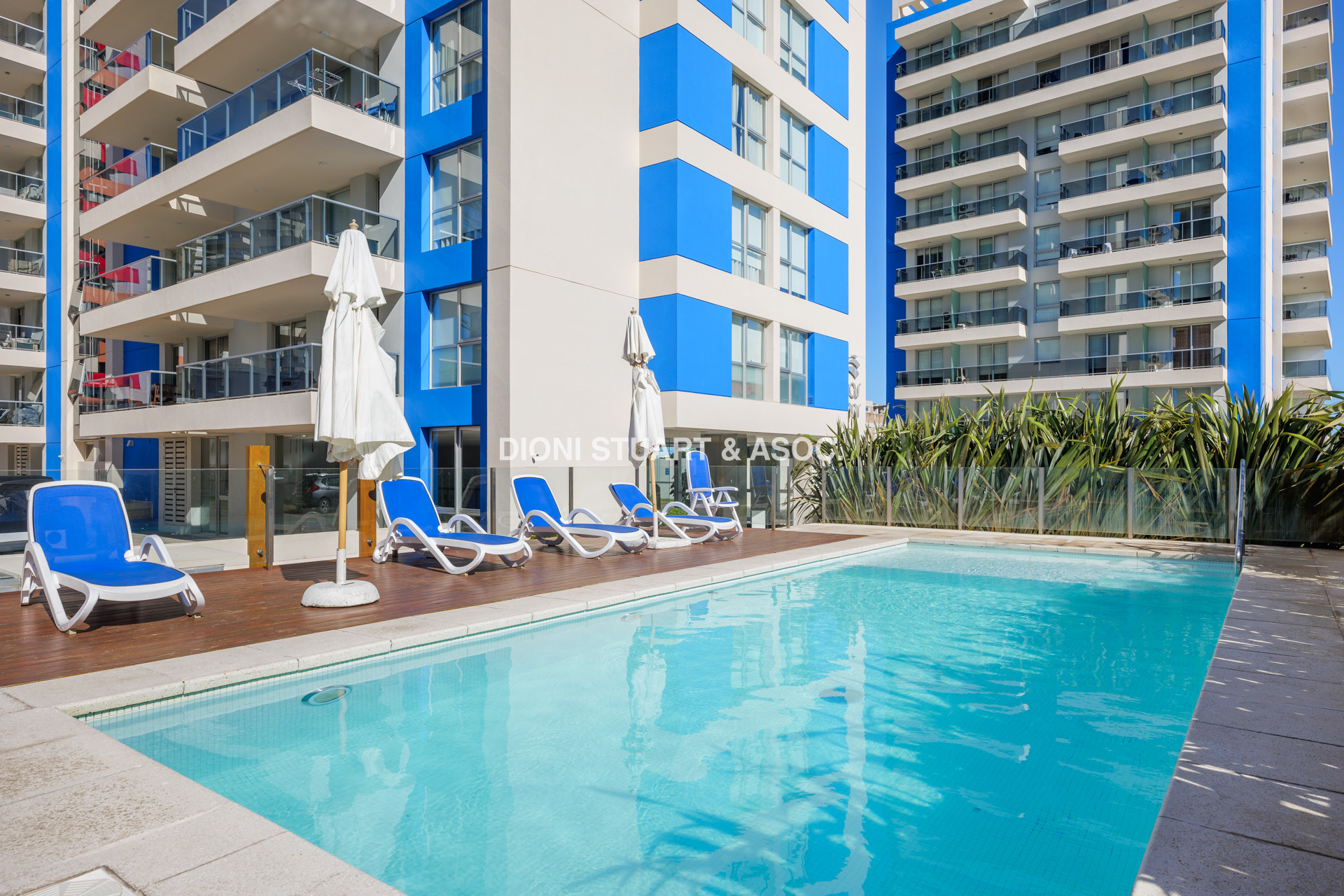 APARTAMENTO EN VENTA EN PUNTA DEL ESTE - 2 DORMITORIOS - MODERNO - CERCA DEL MAR - EDIFICIO ARENAS DEL MAR