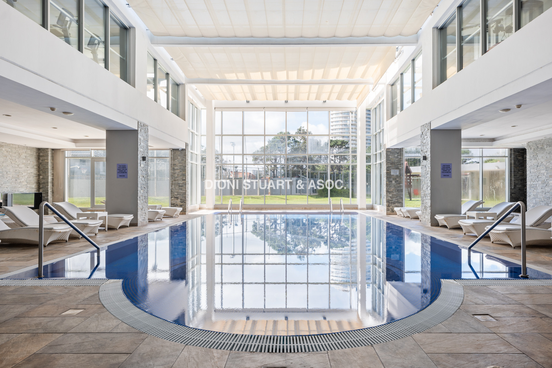 ALQUILER TEMPORAL - ANUAL - INVERNAL - APARTAMENTO 4 DORMITORIOS PENTHOUSE - MIAMI BOULEVARD - PLAYA MANSA