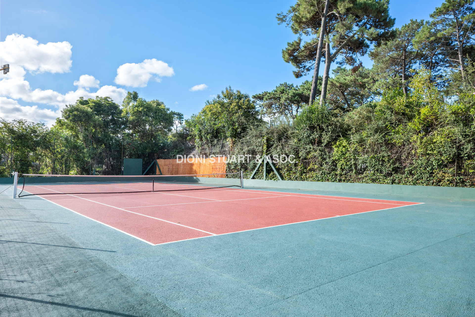 VENTA APARTAMENTO 4 DORMITORIOS - SEMIPISO - PARQUEMAR BOSQUE