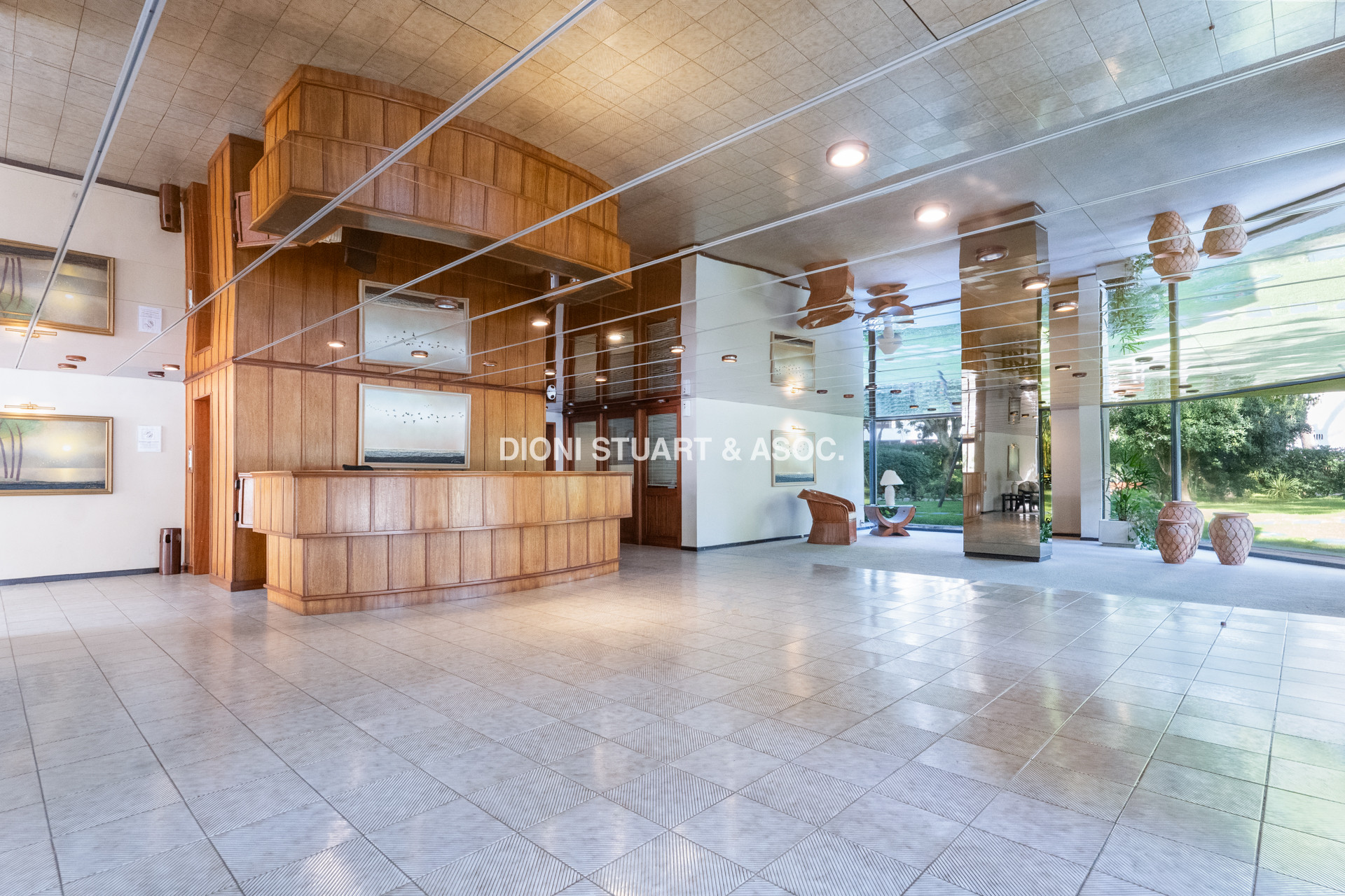 VENTA APARTAMENTO 4 DORMITORIOS - SEMIPISO - PARQUEMAR BOSQUE