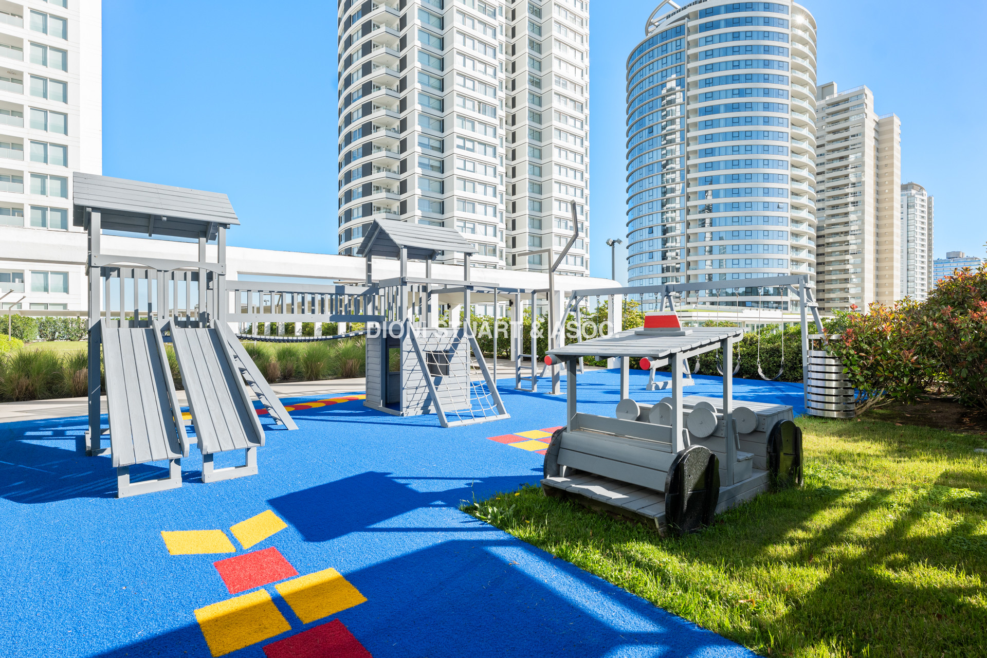 DEPARTAMENTO EN VENTA EN LE PARC III - UNIFICADO