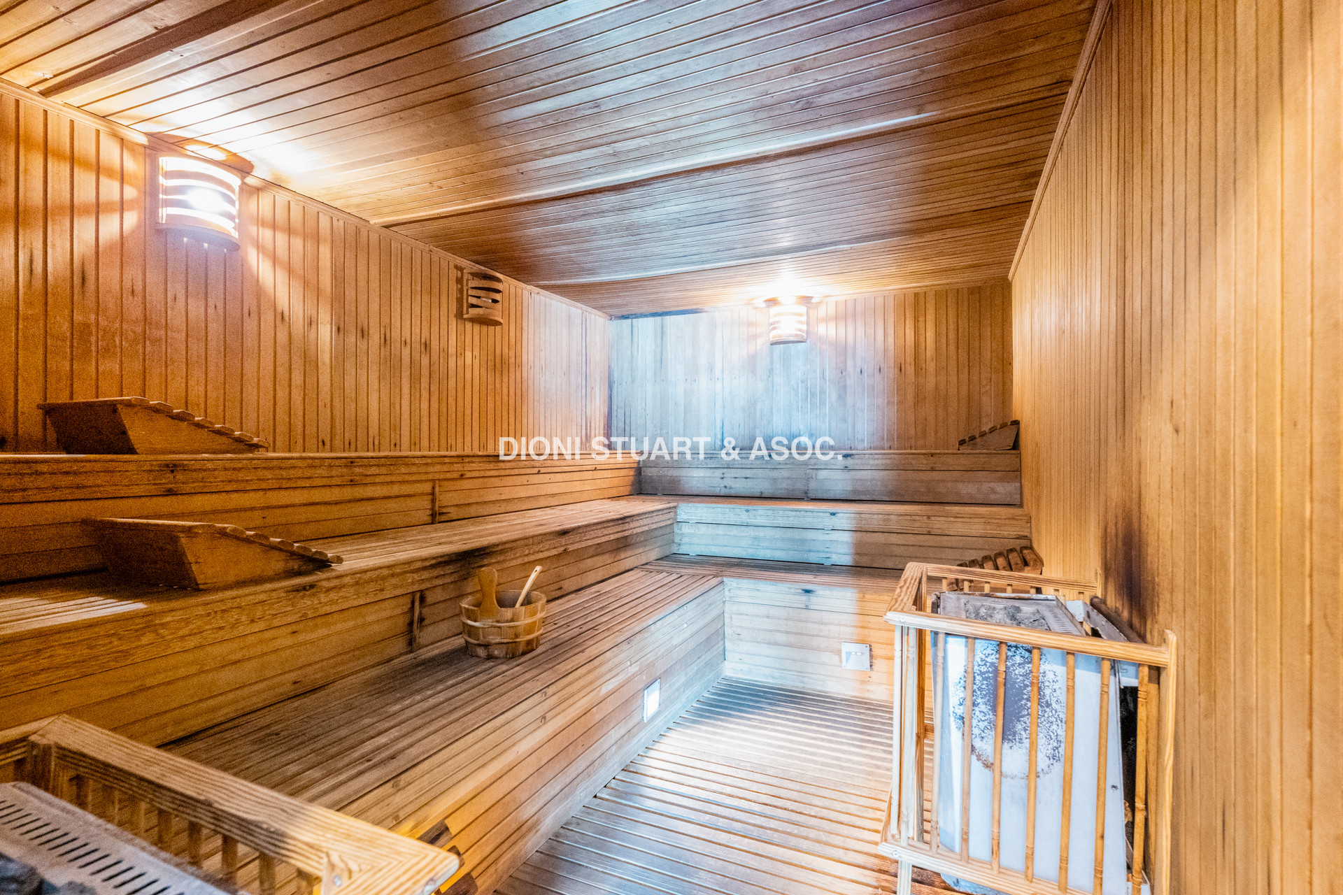VENTA APARTAMENTO 3 DORMITORIOS - EDIFICIO YOO - ROOSEVELT