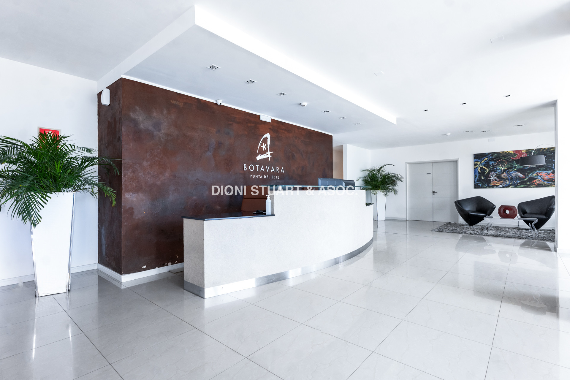 ALQUILER TEMPORAL 3 DORMITORIOS EN SUITE PUNTA DEL ESTE - TODOS LOS AMENITIES - EDIFICIO BOTAVARA