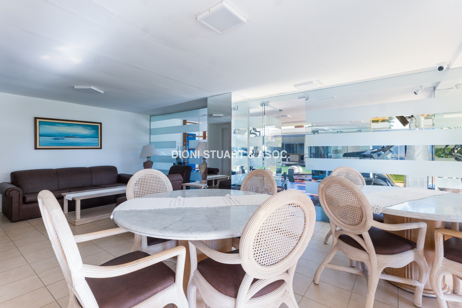DEPARTAMENTO EN VENTA DE 2 DORMITORIOS Y MEDIO - EDIFICIO LONG BEACH - TODOS LOS AMENITIES