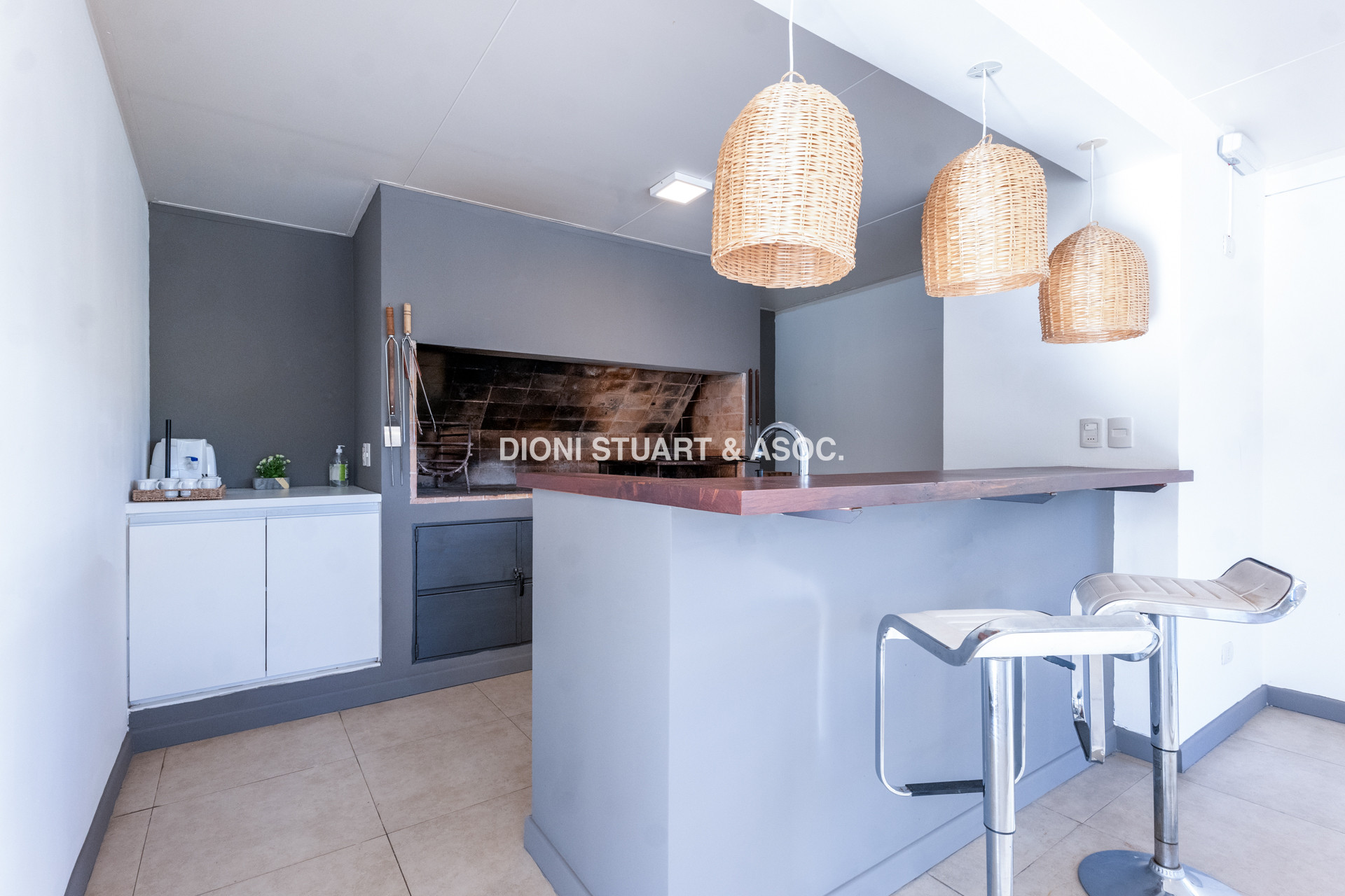 PENT HOUSE CON BARBACOA EN VENTA - PLAYA BRAVA - 3 DORMITORIOS EN SUITE EDIFICIO BLUE MARINE