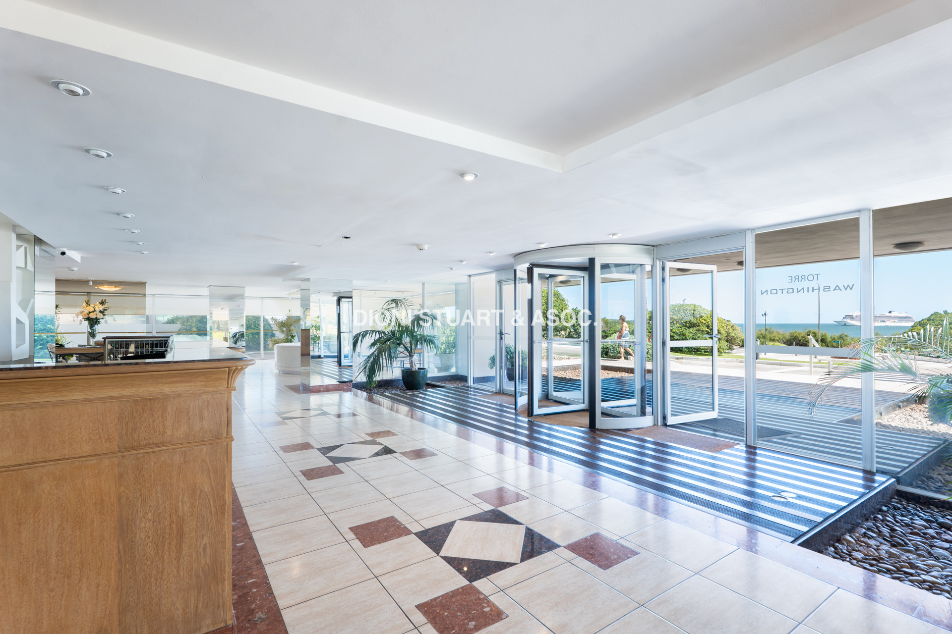 VENTA APARTAMENTO 2 DORMITORIOS EN PLAYA MANSA - LINCOLN CENTER - TORRE WASHINGTON - TODOS LOS AMENITIES
