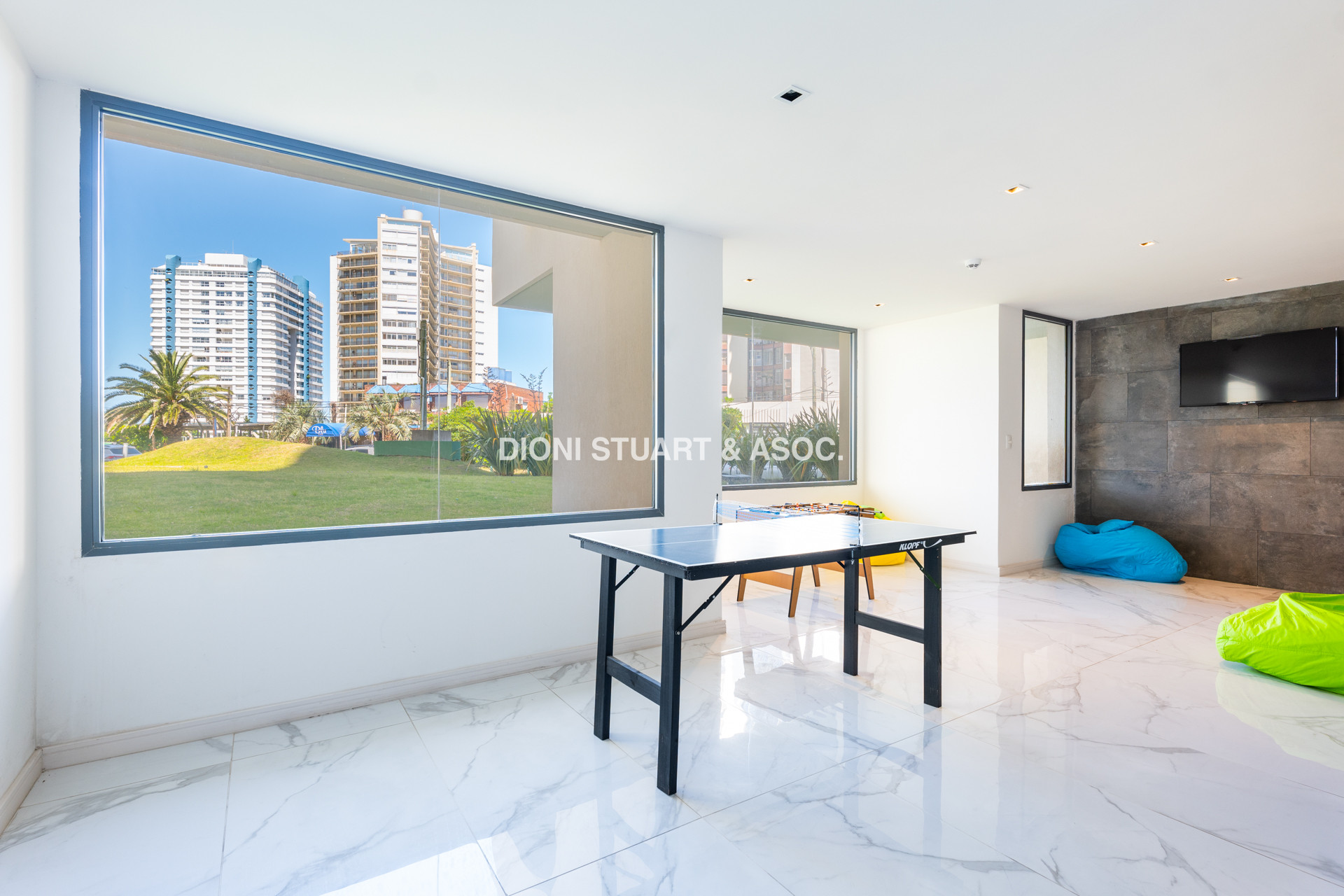 APARTAMENTO A ESTRENAR EN PLAYA BRAVA PUNTA DEL ESTE - 2 DORMITORIOS - EDIF. SIGLO SOL II - BAJAS EXPENSAS