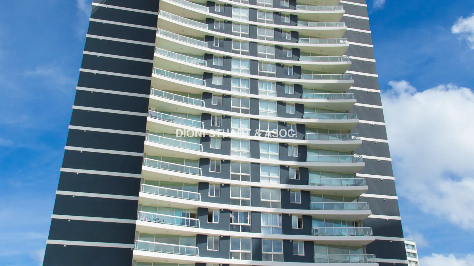 VENTA APARTAMENTO 1 DORMITORIO EN SUITE VISTA AL MAR - EDIFICIO ONE 2 - PLAYA BRAVA - PUNTA DEL EST
