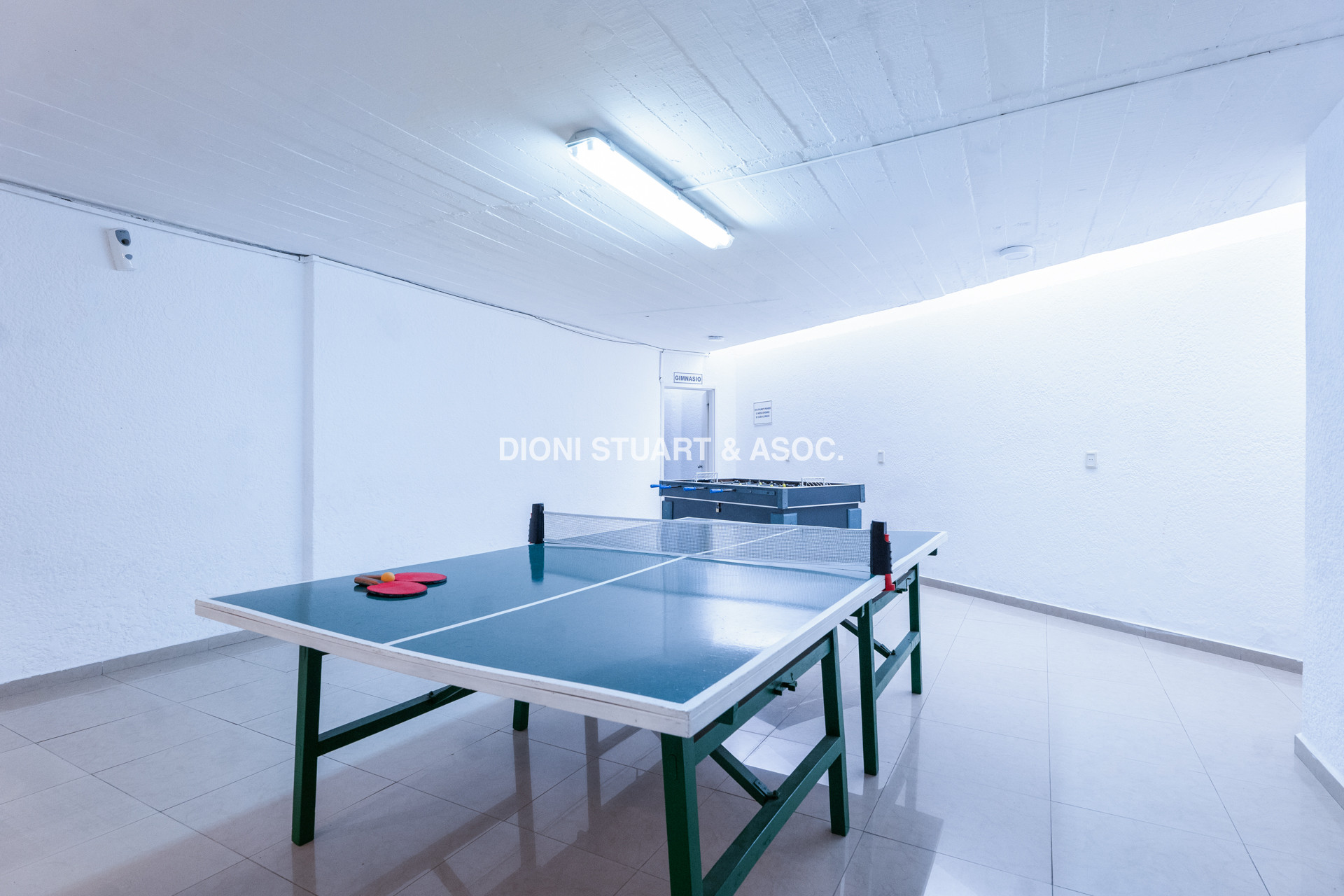 VENTA APARTAMENTO 3 DORMITORIOS RECICLADO PARQUEMAR CENTER PLAYA BRAVA