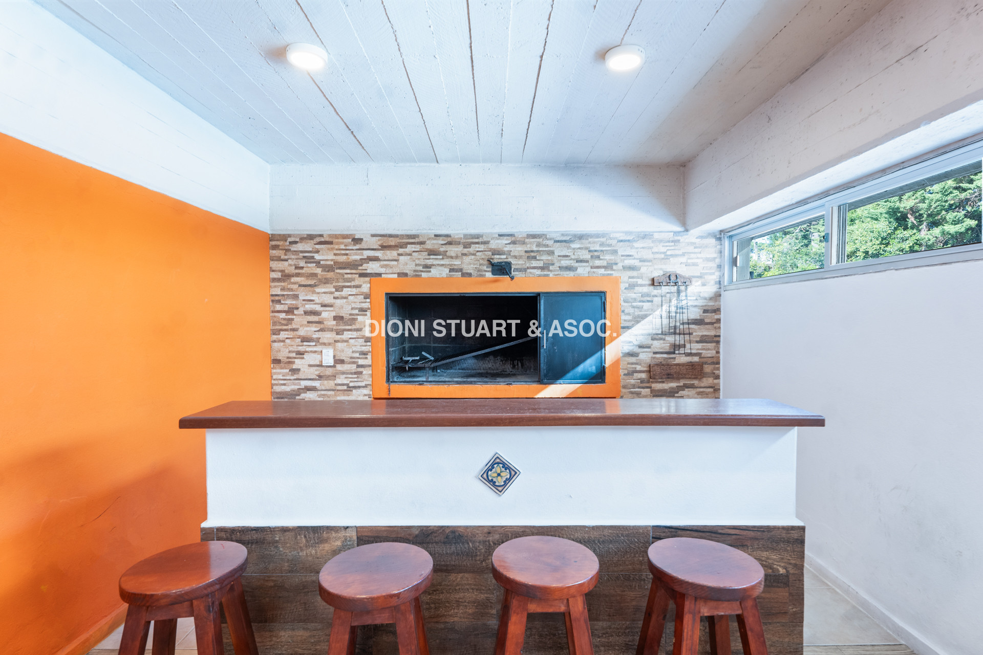 VENTA APARTAMENTO 4 DORMITORIOS - SEMIPISO - PARQUEMAR BOSQUE