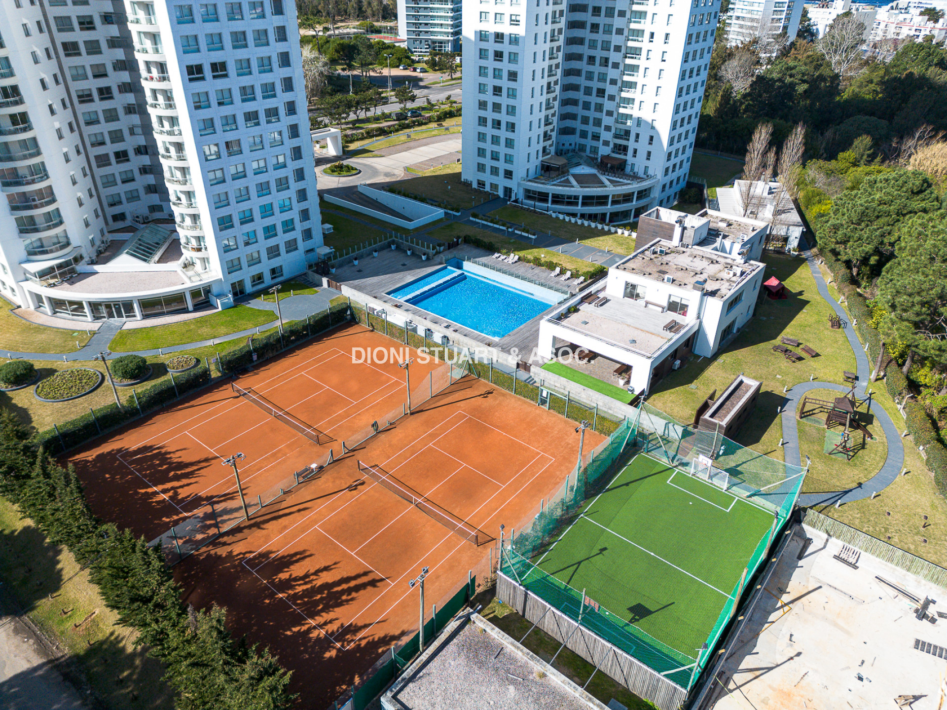 ALQUILER INVERNAL O ANUAL - 3 DORMITORIOS EN SUITE - OCEAN DRIVE - PUNTA DEL ESTE