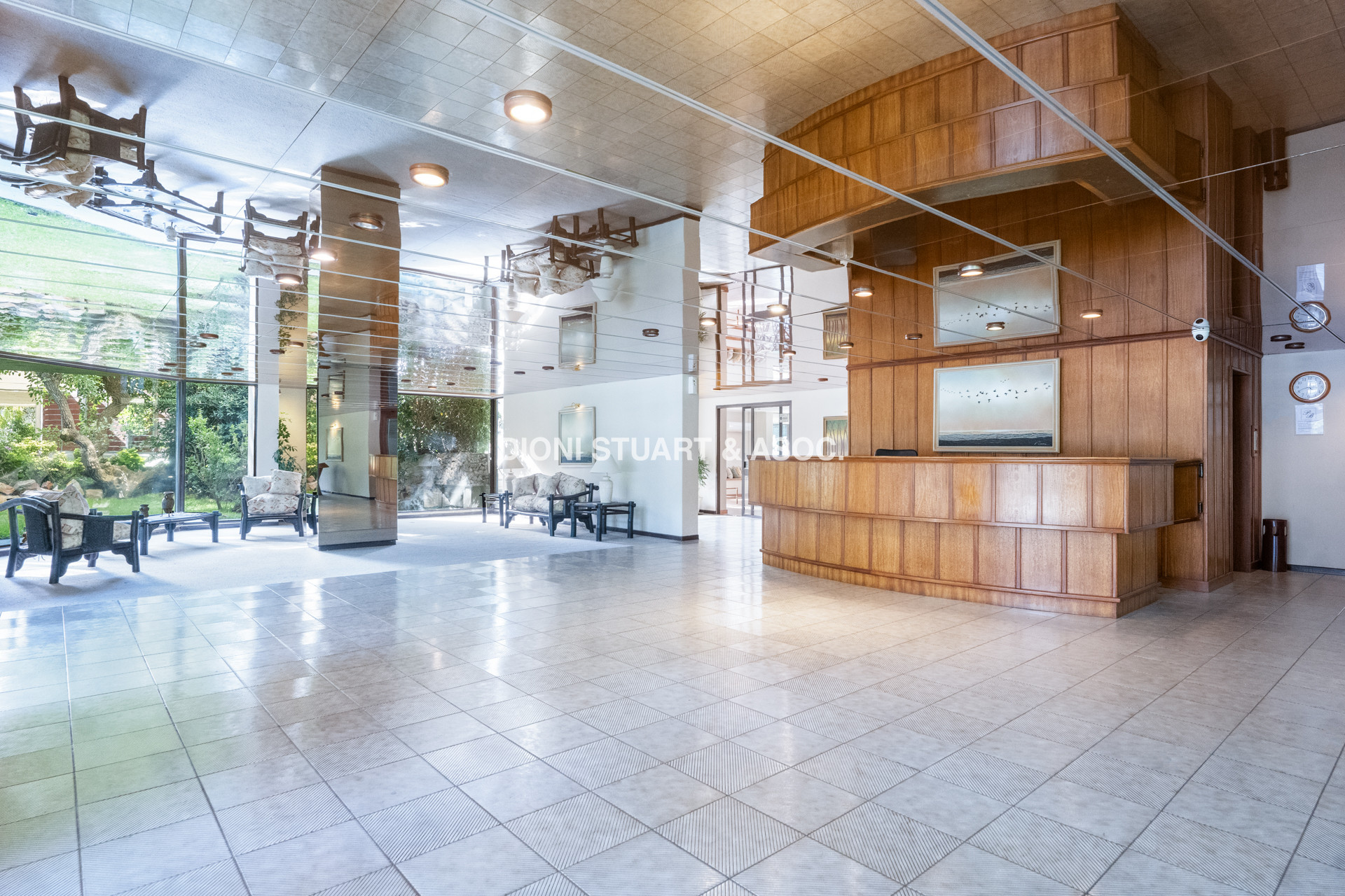 VENTA APARTAMENTO 4 DORMITORIOS - SEMIPISO - PARQUEMAR BOSQUE