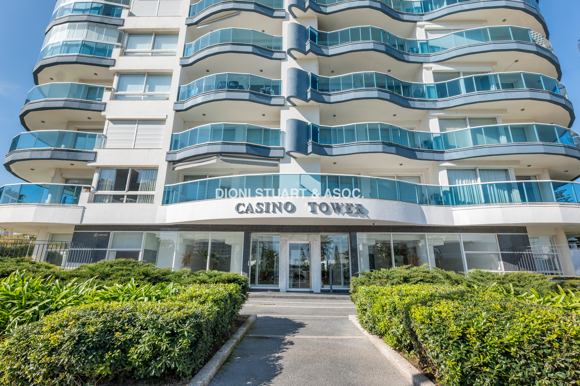 VENTA APARTAMENTO 2 DORMITORIOS - EDIFICIO CASINO TOWER - PUNTA DEL ESTE