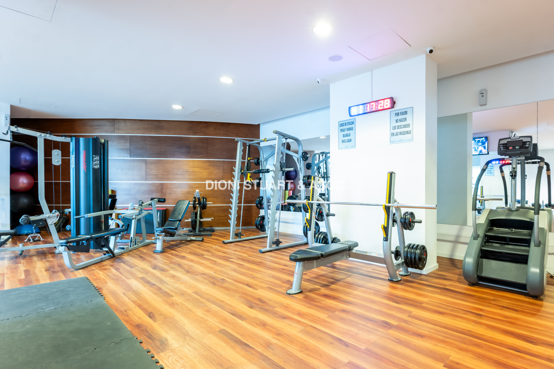 APARTAMENTO EN VENTA EN PLAYA BRAVA - EDIFICIO ICON BRAVA - 2 DORMITORIOS - EXCELENTE SOL