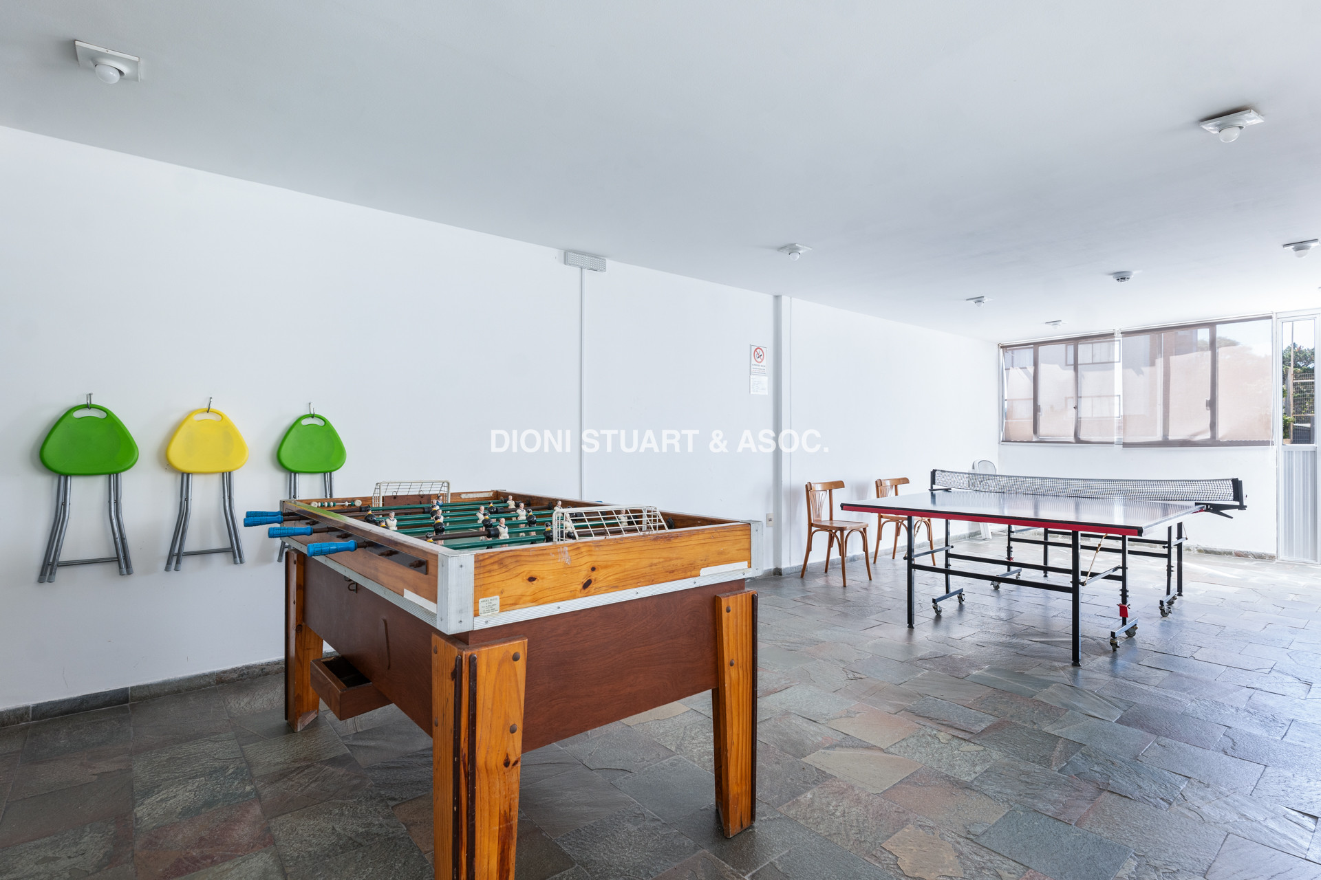 VENTA APARTAMENTO 2 DORMITORIOS + DEPENDENCIA - VISTA AL MAR - EDIFICIO TUNQUELEN - PLAYA MANSA