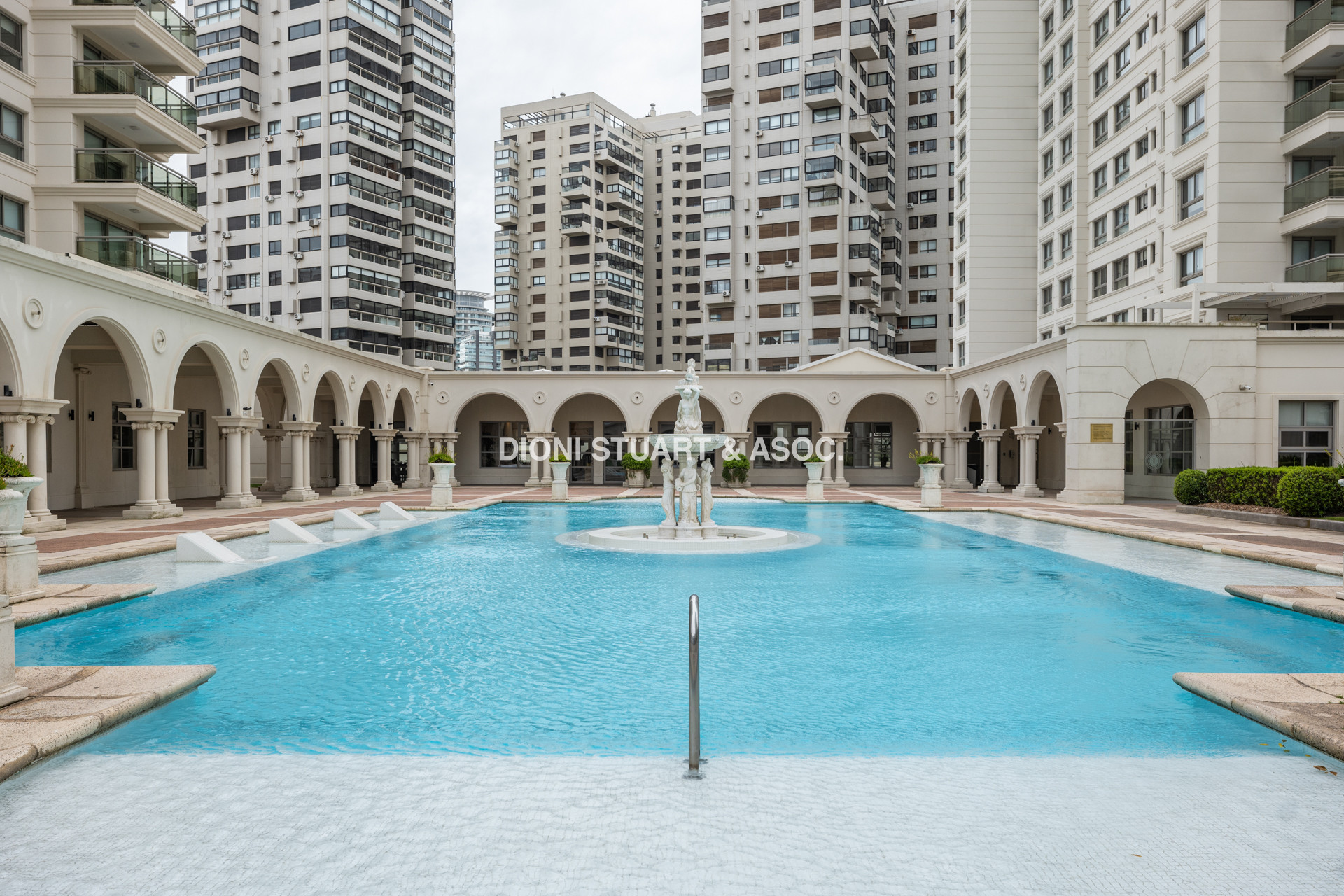IMPERIALE I EN VENTA - ESQUINERO - 3 DORMITORIOS EN SUITE + DEPENDENCIA