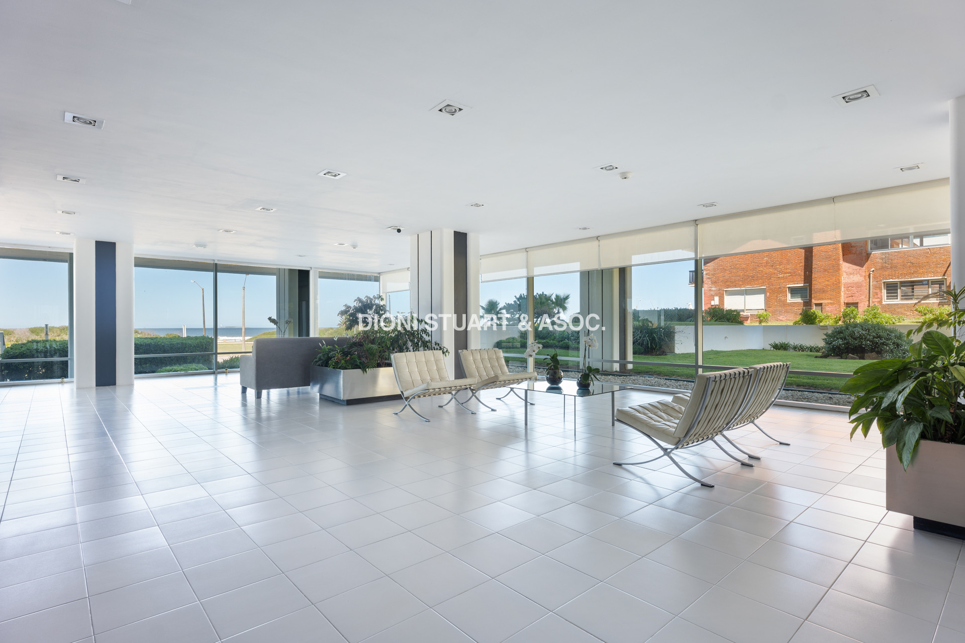TIBURON 2 - PISO ALTO LATERAL - 3 DORM + DEP.
