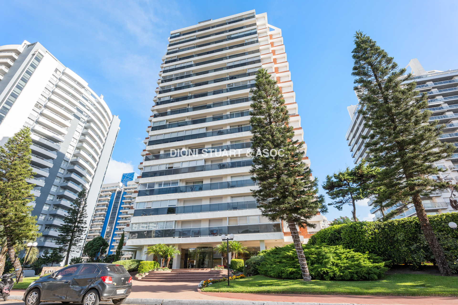 DEPARTAMENTO EN VENTA DE 2 DORMITORIOS Y MEDIO - EDIFICIO LONG BEACH - TODOS LOS AMENITIES