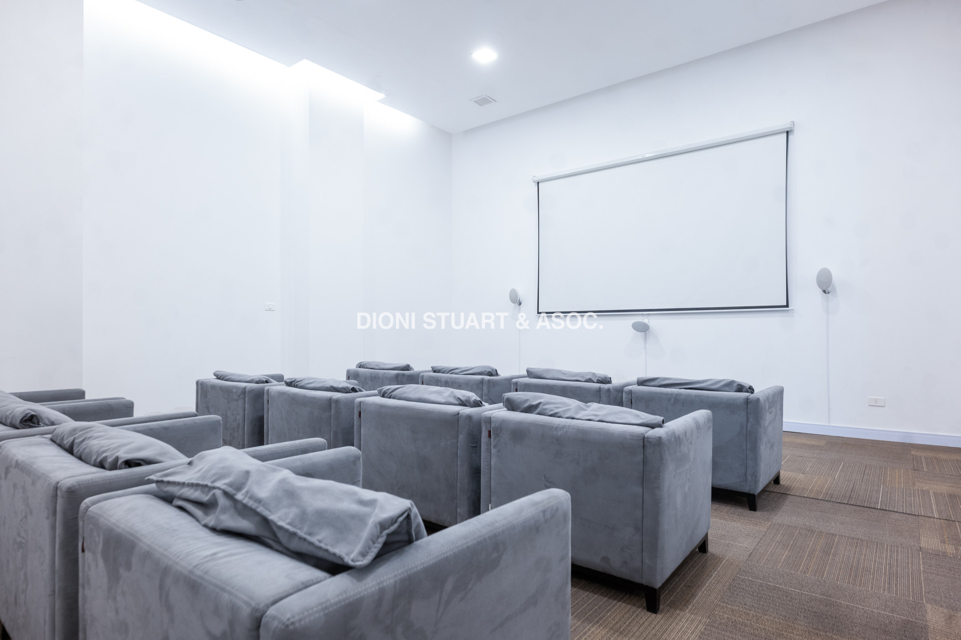 VENTA APARTAMENTO PENTHOUSE - 3 SUITES + DEP. SERV. + CON PARRILLERO - EDIFICIO HORIZONTE - PLAYA MANSA