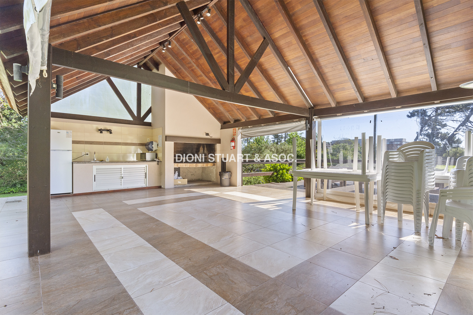 VENTA APARTAMENTO 2 DORMITORIOS ROOSEVELT RECICLADO - LA MEJOR ORIENTACIÓN SOLAR - PARQUEMAR ROOSEVELT