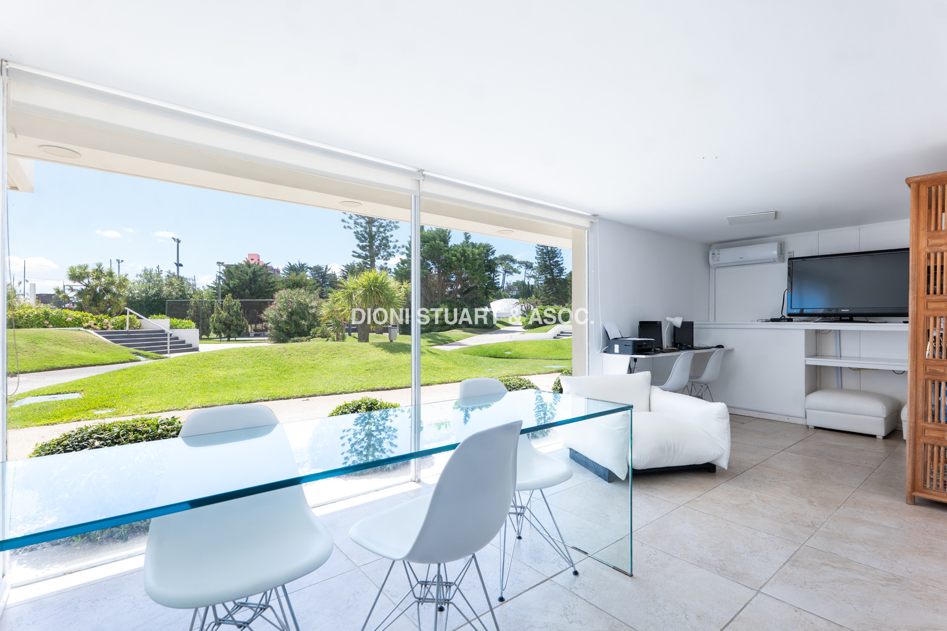APARTAMENTO EN VENTA EN PLAYA MANSA - 3 DORM Y DEP. - RECICLADO - COMPLEJO LINCOLN CENTER - TORRE JEFFERSON