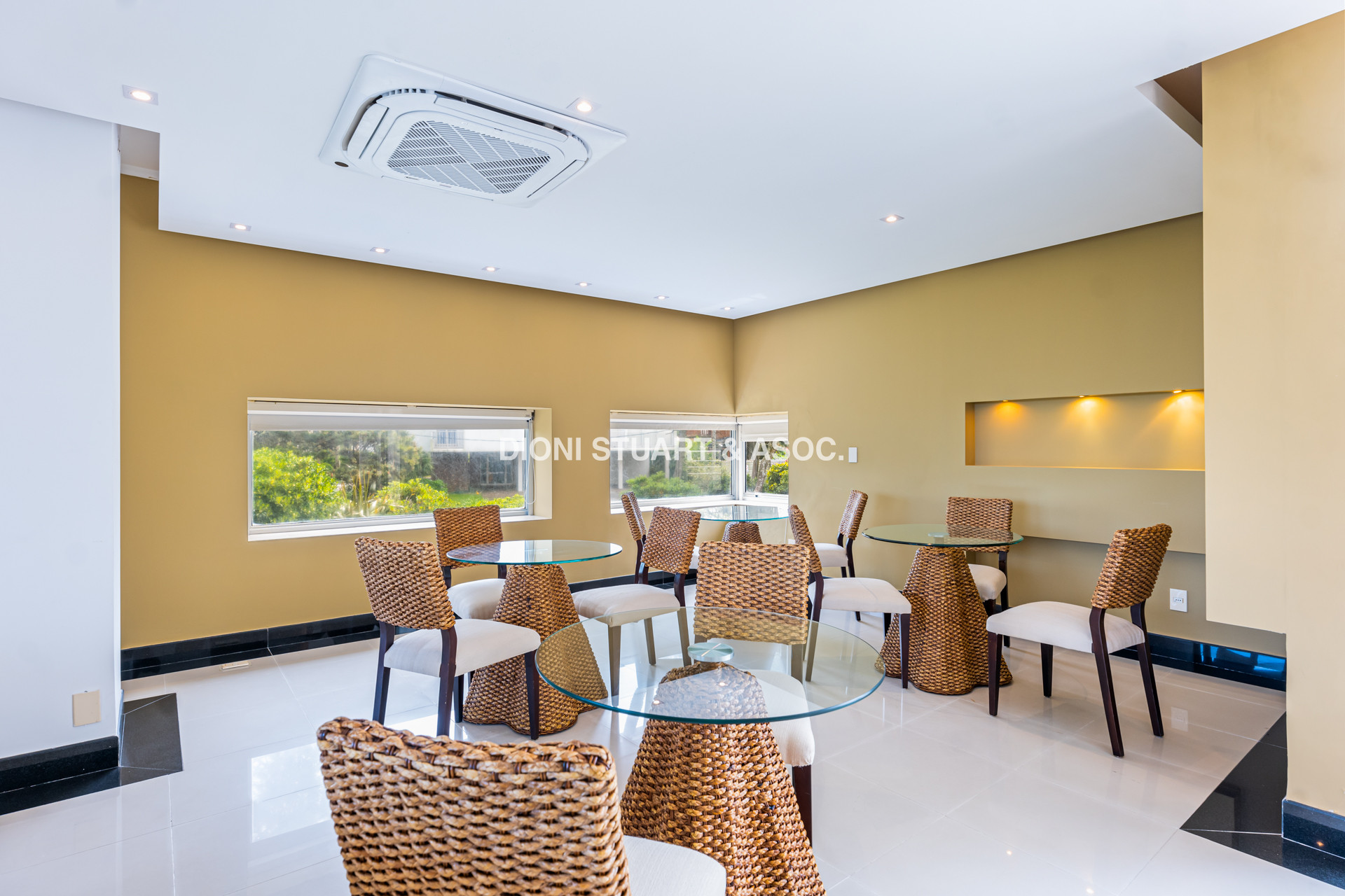 ALQUILER TEMPORAL - ANUAL O INVERNAL - APARTAMENTO 3 DORMITORIOS EN SUITE - SEA & FOREST - PLAYA MANSA
