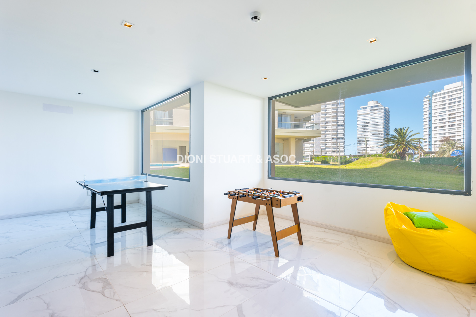APARTAMENTO A ESTRENAR EN PLAYA BRAVA PUNTA DEL ESTE - 2 DORMITORIOS - EDIF. SIGLO SOL II - BAJAS EXPENSAS