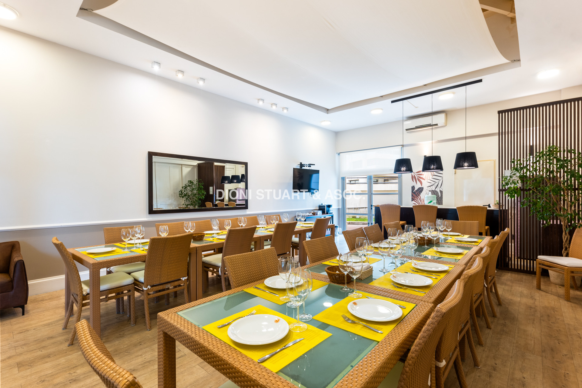 IMPERIALE I EN VENTA - ESQUINERO - 3 DORMITORIOS EN SUITE + DEPENDENCIA