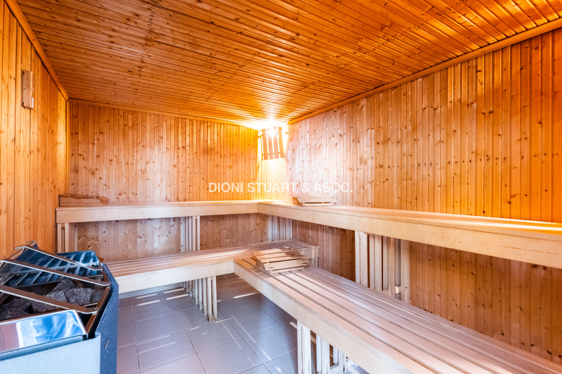 TORRE LOBOS ESQUINERO - 3 DORM EN SUITE + DEP. SERV