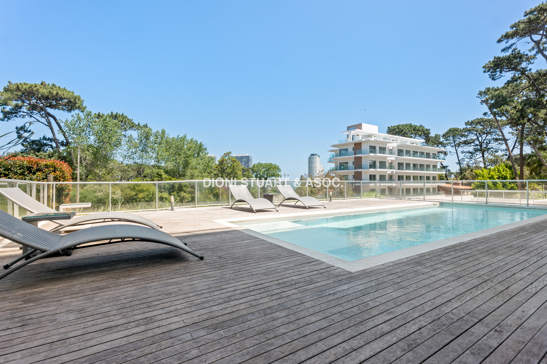 DEPARTAMENTO PENT HOUSE EN VENTA - 3 DORM Y DEP. - PARRILLERO - PLAYA MANSA