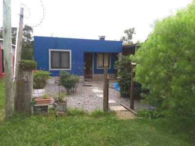 Casa + Contenedor + 3 Terrenos