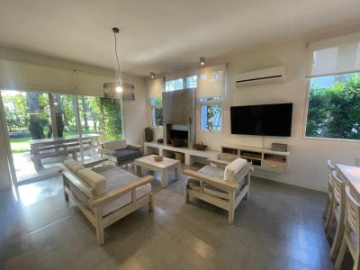 Excelente casa en oportunidad - Solanas Village