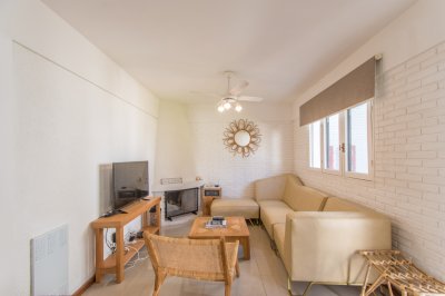 Apartamento duplex de 2 dormitorios totalmente reciclado