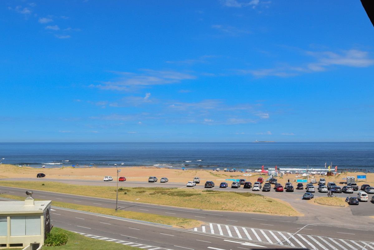Primera fila al Mar! Torre con amenities frente a La Olla. 