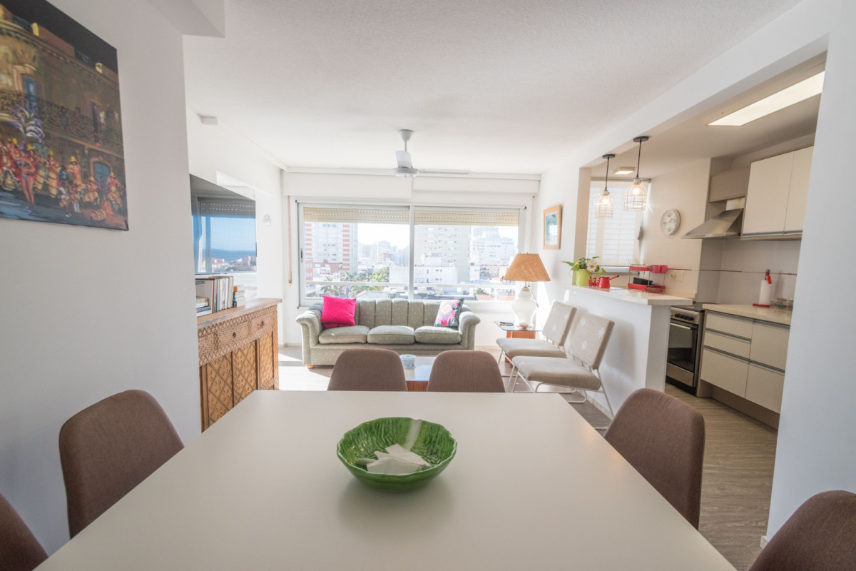 Torre Libertador. Apartamento totalmente reciclado.
