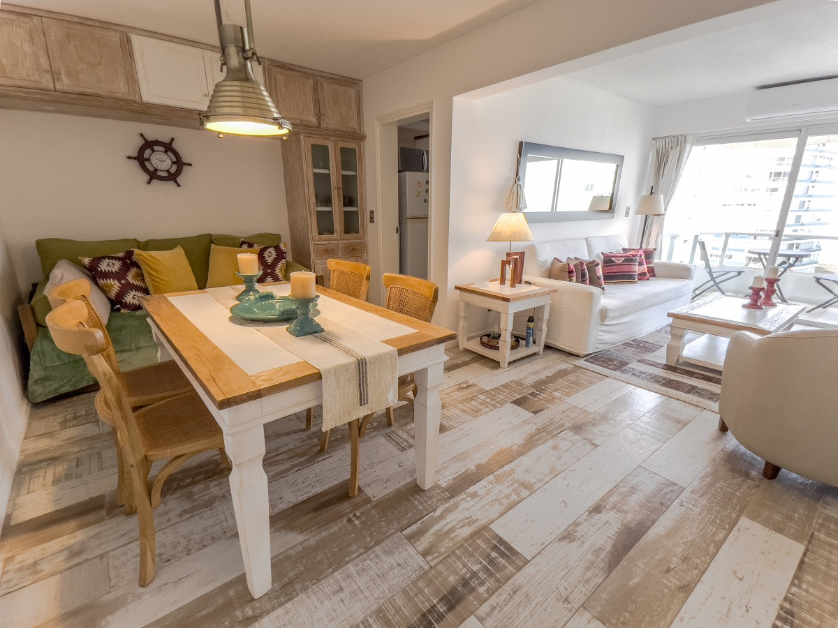 Apartamento de 1 dormitorio en alquiler. Imperdible sobre la Brava! Excelente torre con servicios!