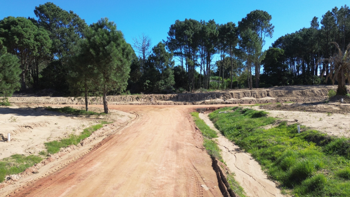 Altos del Burnett. Terreno Esquinero de 600 m2.