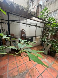 Venta apartamento Pocitos de 3 dormitorios 2 baños con patio grande, sobre Av Brasil